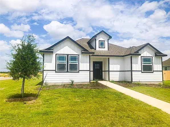 346 Garner Dr, Kyle, TX 78640