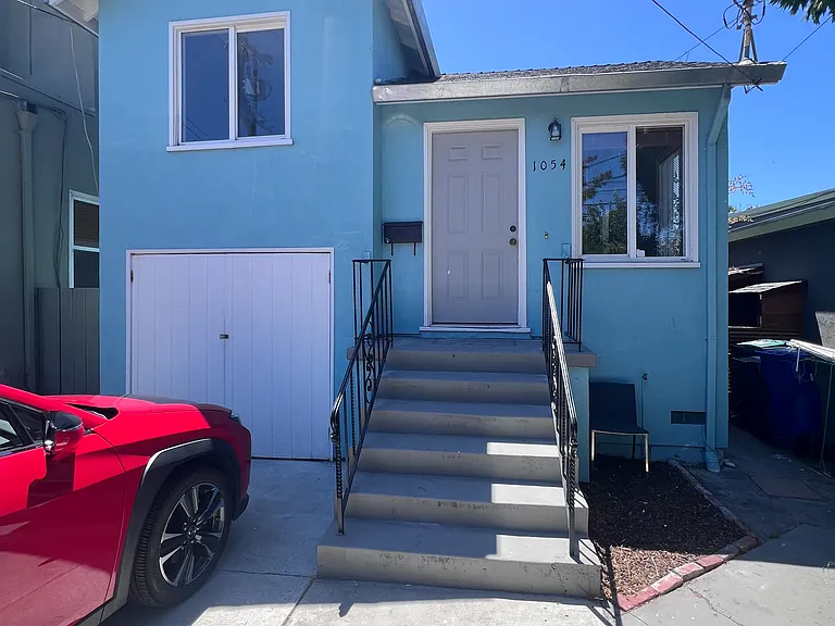 1054 Cornell Ave — Photo 1