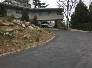 1223 Southgate Dr, Pittsburgh, PA