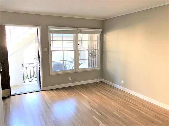 3rd image of 5212 E The Toledo APT 2