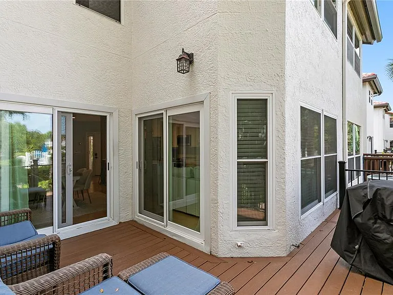 1114 Shipwatch Cir — Photo 26