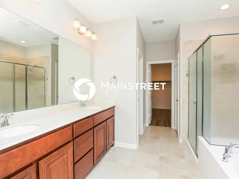 Main Bathroom