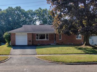 124 Parkridge Dr, Battle Creek, MI 49037