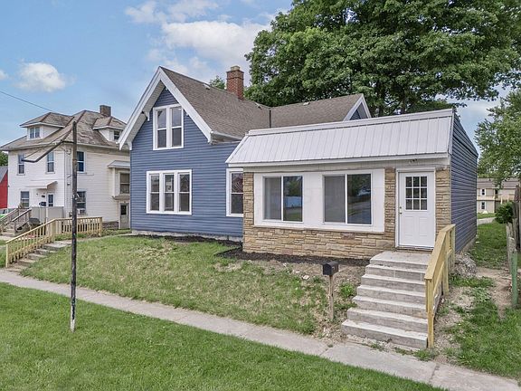 3rd image of 435 N Main St #437
