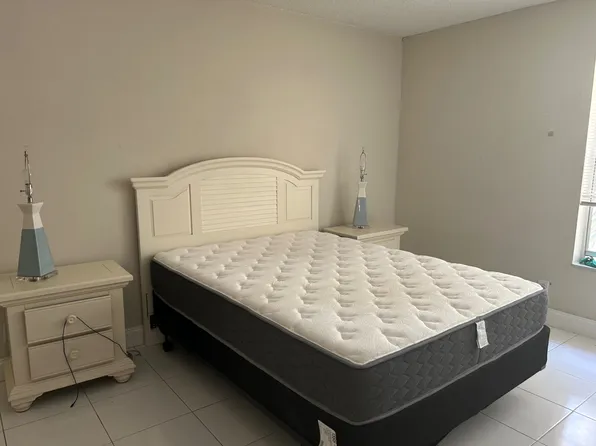 470 NW 20th St APT 304, Boca Raton, FL 33431