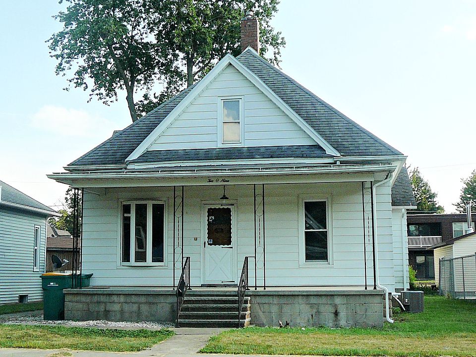 1st image of 209 W Stanton St