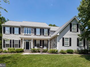 917 Grand View Dr, Exton, PA 19341