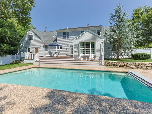67 Sea Meadow Circle, Centerville, MA 02632
