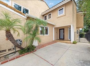 4610 Park Adelfa, Calabasas, CA 91302