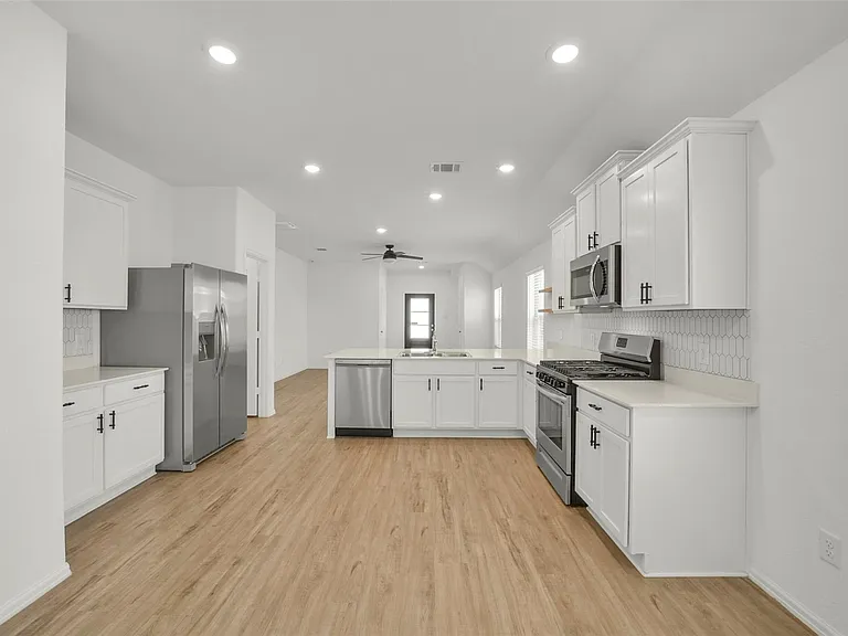 3003 Halleton Ct — Photo 9