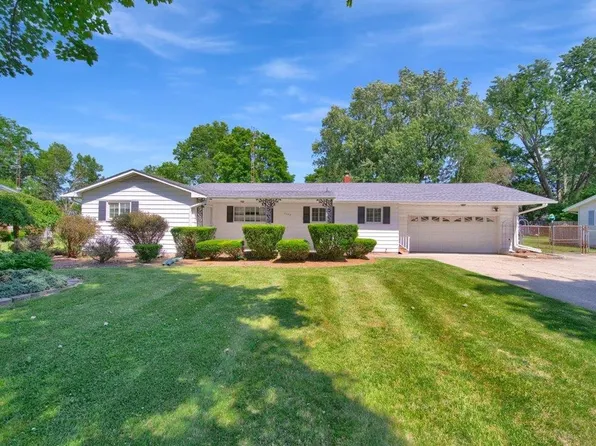 5077 Palomar Dr, Grand Blanc, MI 48507