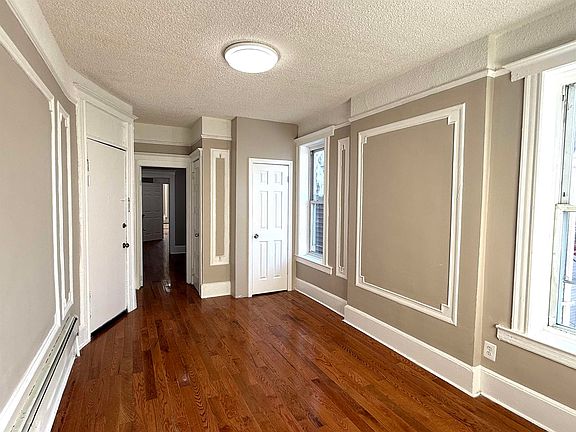 4th image of 769 W Side Ave #3L