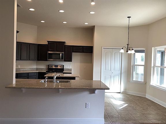 3rd image of 5510 Mill Race Cir