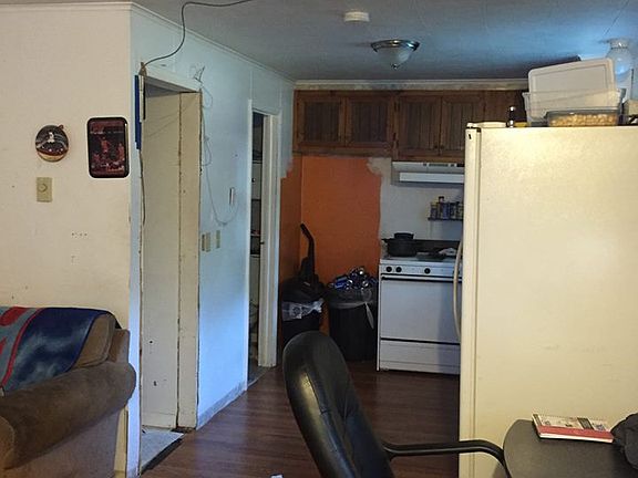 3rd image of 17 Fairfield Ave