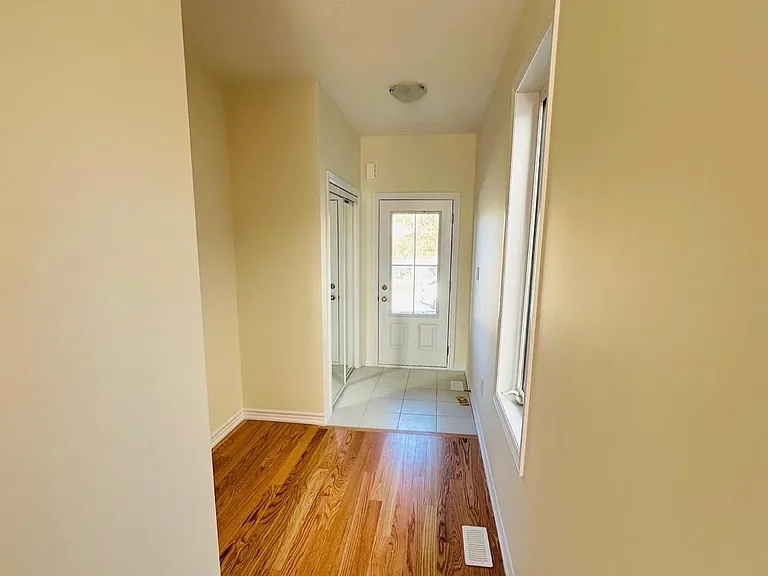 673 Ribstone Ct — Photo 16