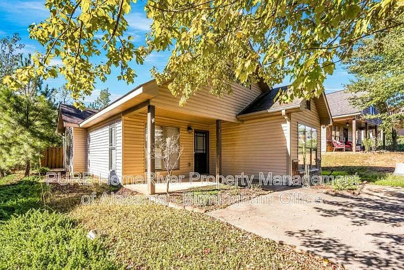 3 bed, 2.0 bath, 1283 sqft, $1,485 — Photo 2