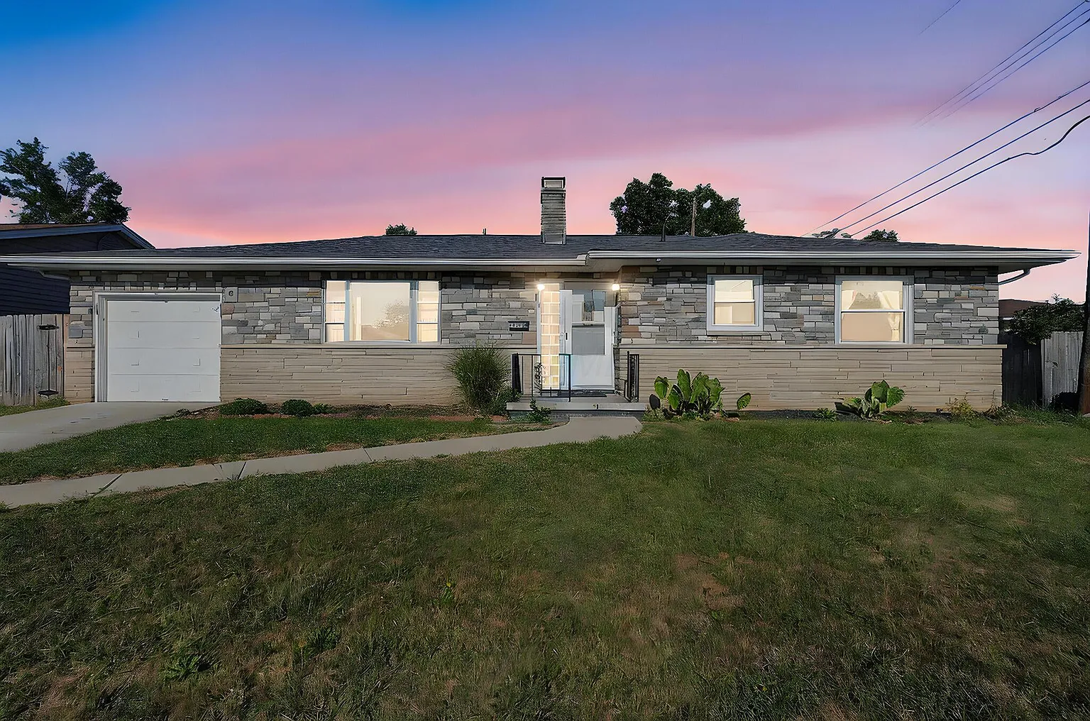 1067 Bronwyn Ave photo 1