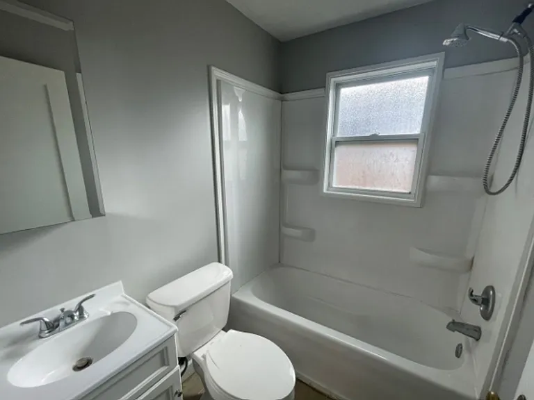 2026 Vinton St — Photo 3
