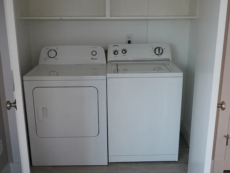 5304 N Hudson Ave — Photo 23