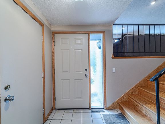 2nd image of 2514 Oak Ct