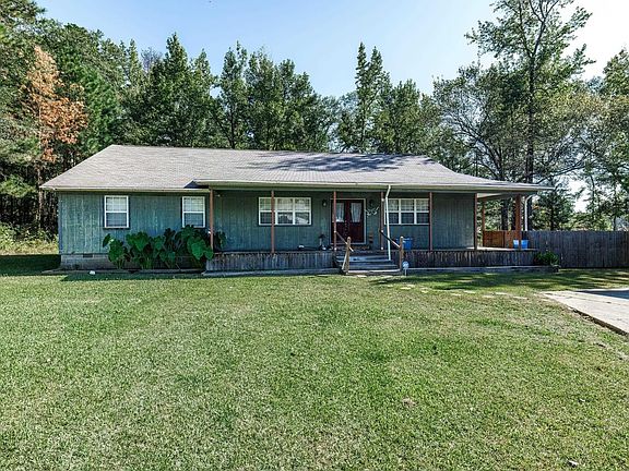 2nd image of 2301 Willowbrook St