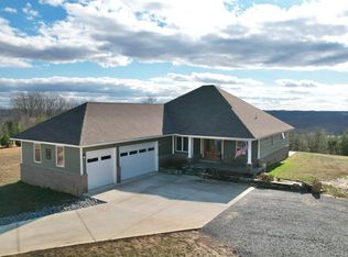 385 Escape Dr, Evensville, TN 37332