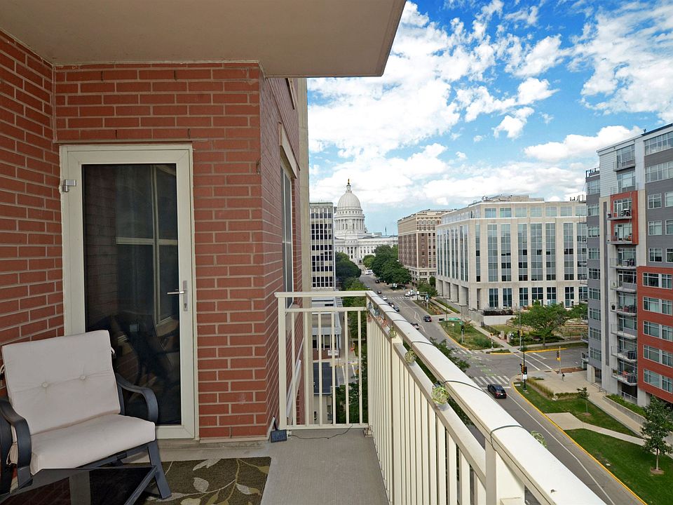 1st image of 360 W Washington Ave Unit 1007