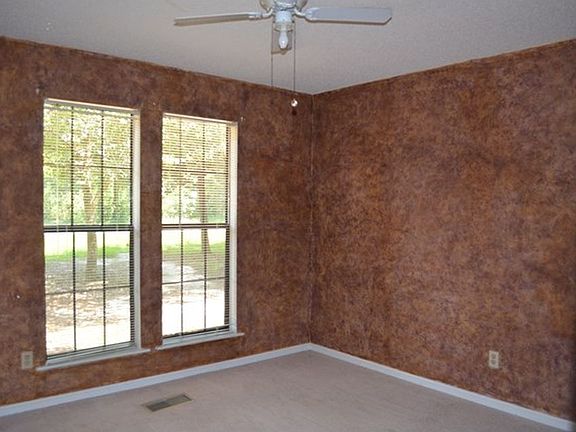 3rd image of 1500 Ogerita St