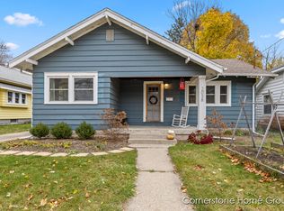 2038 Edgewood Ave NE, Grand Rapids, MI 49505
