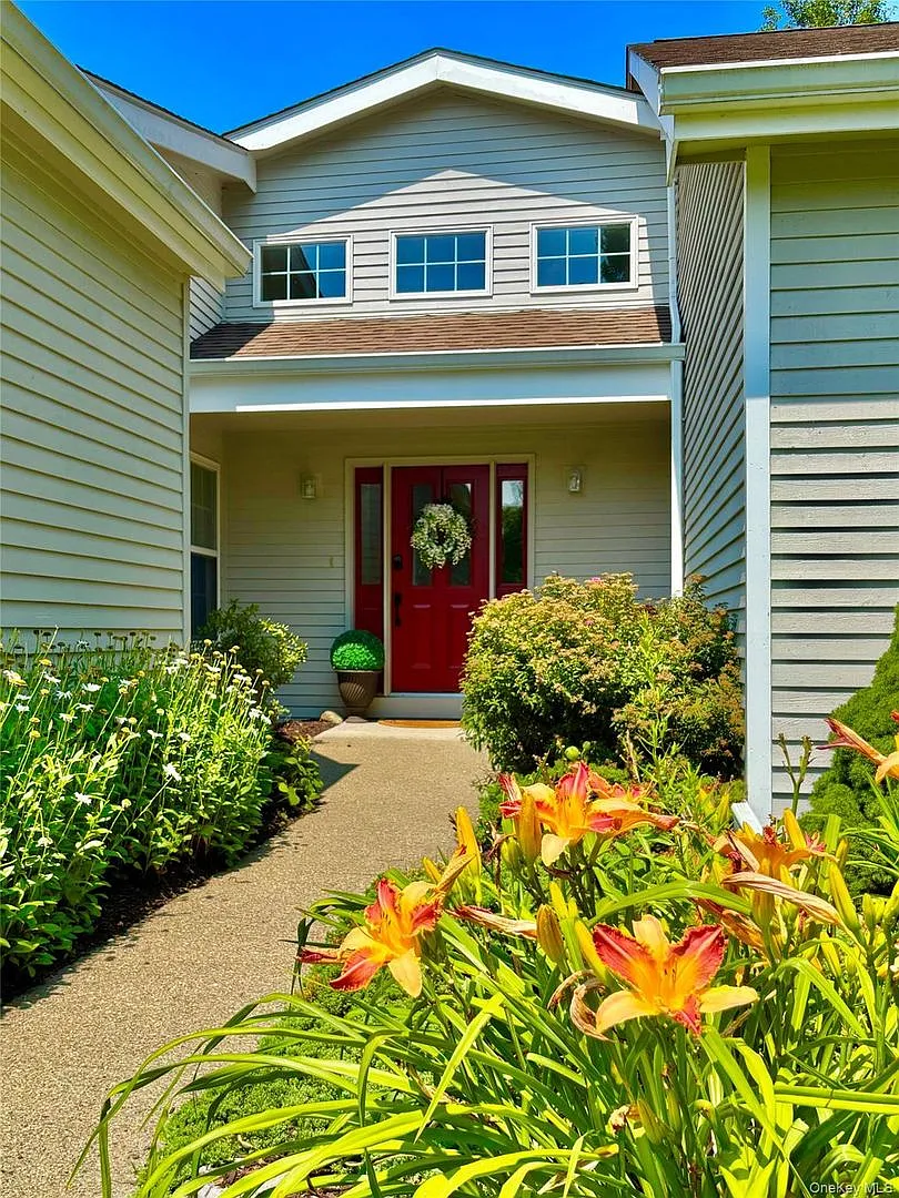 2 bed, 2.0 bath, 1415 sqft, $3,500 — Photo 2