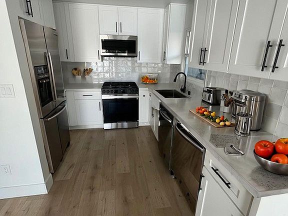 2nd image of 1531 W Ball Rd #D