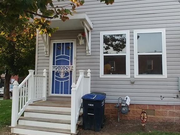 This house has been new carpet, renovated kitchen, updated a