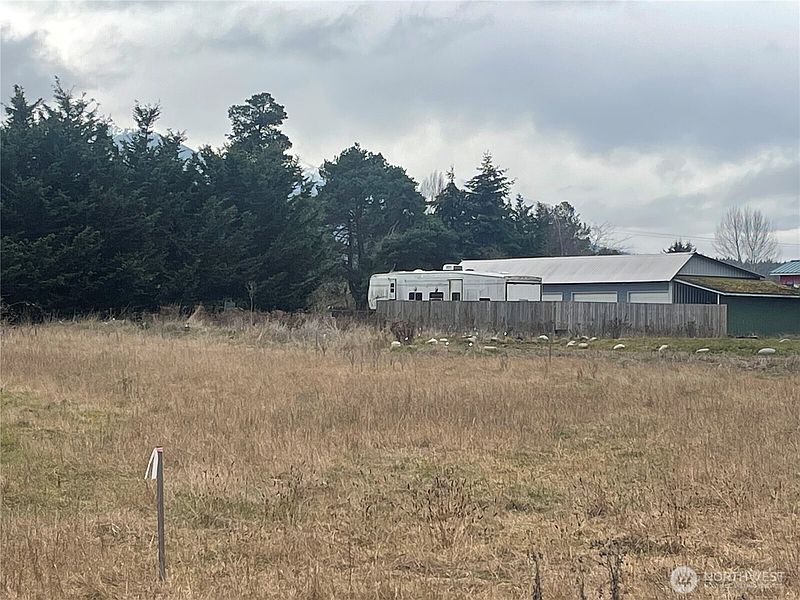 2nd image of 999 Savanana Soleil Way
