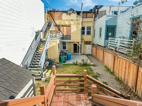 4th image of 451 23rd Ave