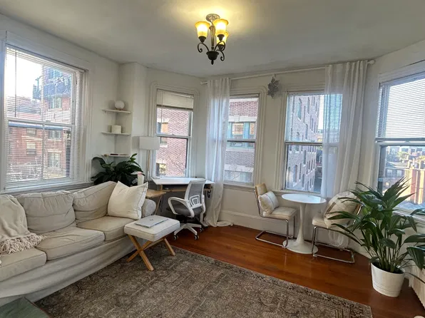 37 Joy St, Boston, MA