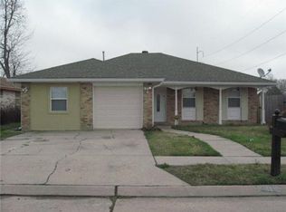 7309 Ligustrum Dr, New Orleans, LA 70126