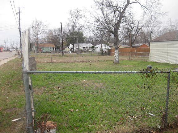 4th image of 3061 Lamesa Dr