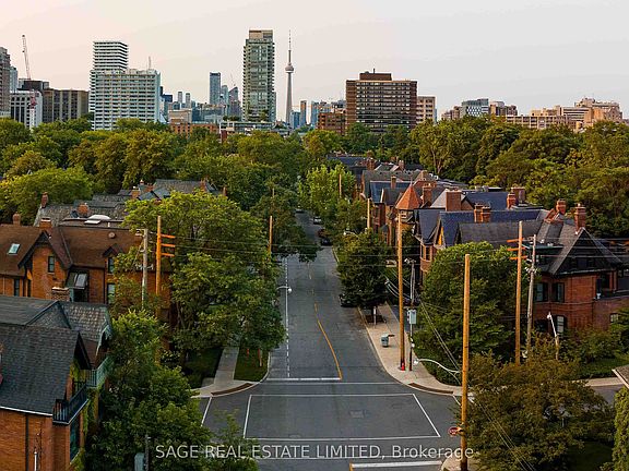 3rd image of 287 Davenport Rd #501