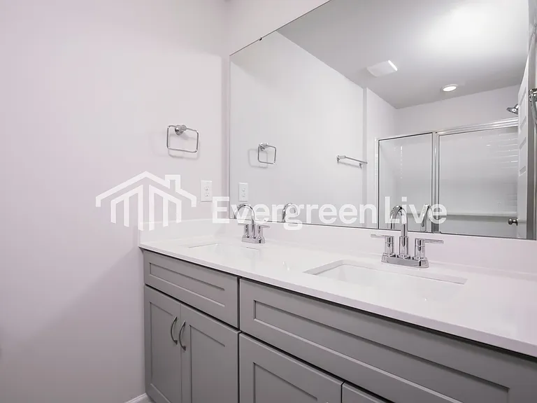562 Hodge Rd — Photo 10