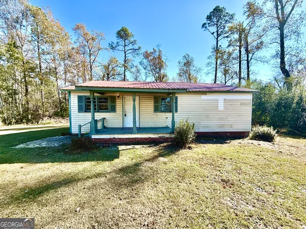 1079 Highway 192, Twin City, GA 30471