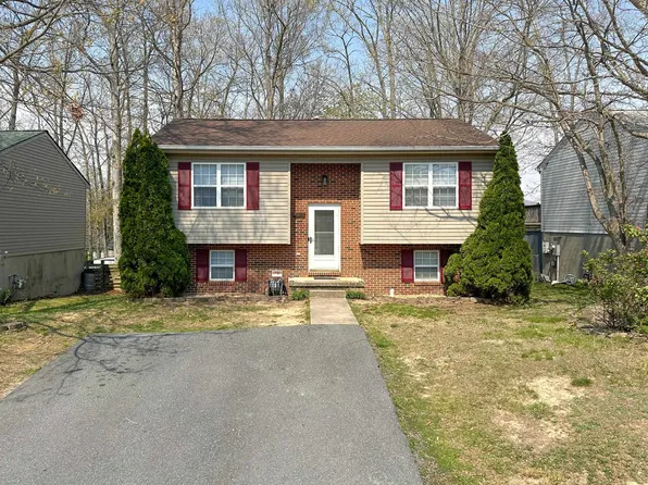 1613 D St, Waynesboro, VA 22980