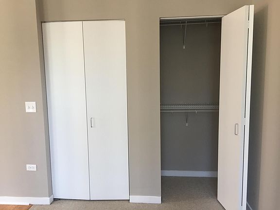 5th image of 298 W Randolph Dr #501