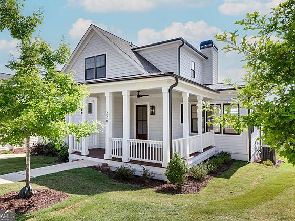 2nd image of 220 Highpointe Ln