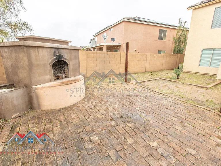 110 N Cholla St — Photo 66