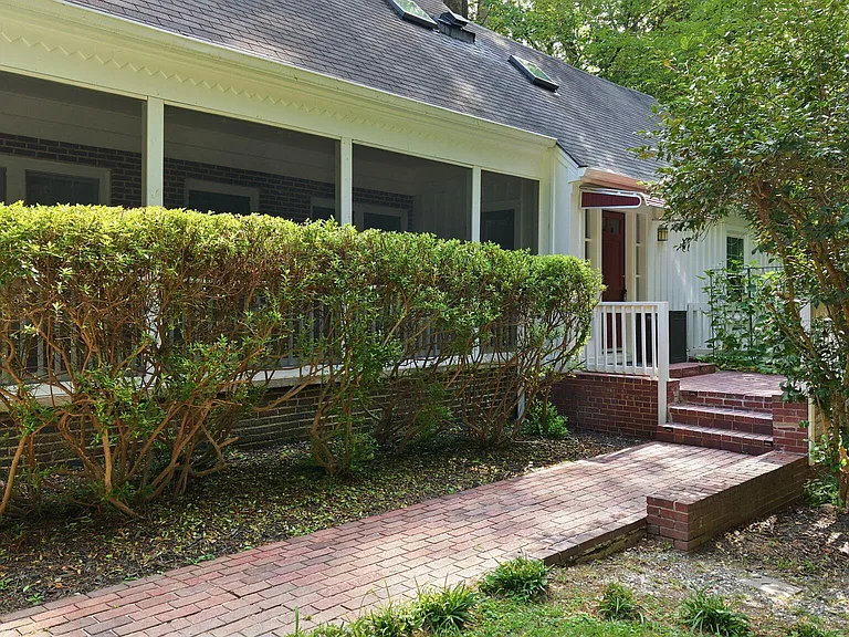 407 Coolidge St #B — Photo 2