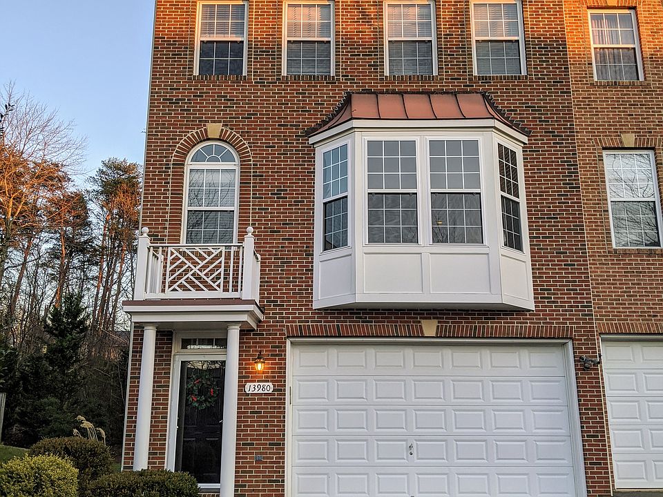 Welcome to Sawteeth Way!