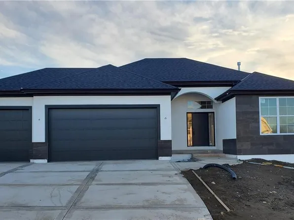 15455 W 172nd Pl, Olathe, KS 66062