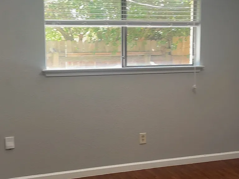 2630 Bennington Ct — Photo 6