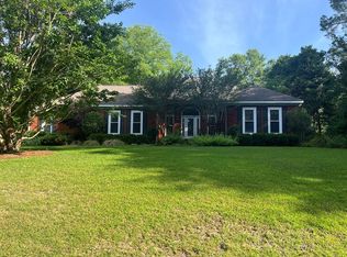 303 Stonegate Dr, Dothan, AL 36305