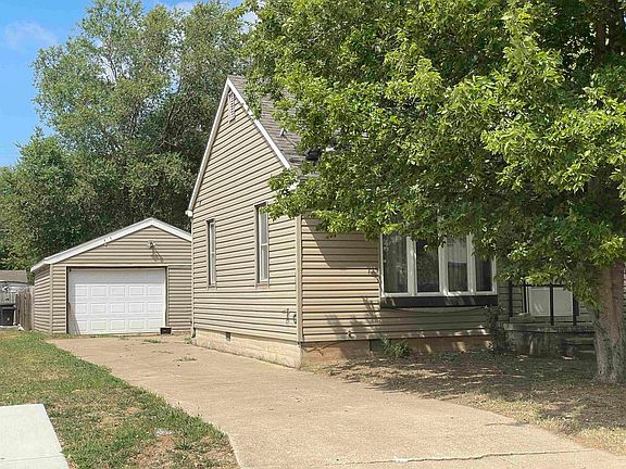 2nd image of 1406 N B St
